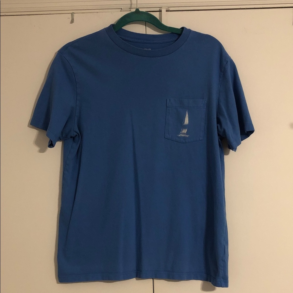 Vineyard Vines Blue Pocket Tee with Sailboat Graphic